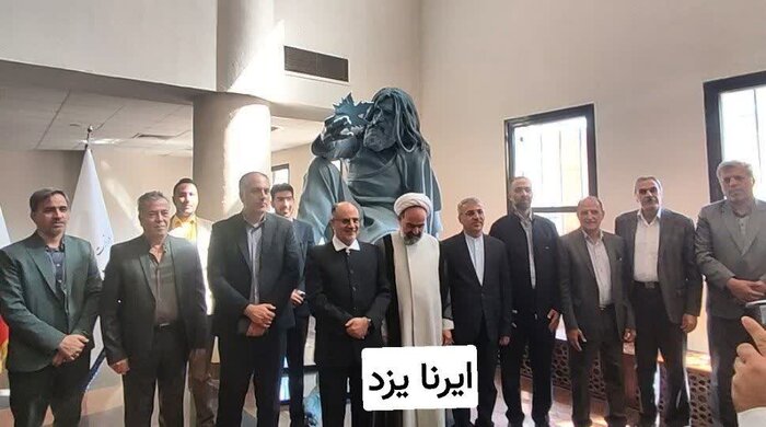 مشاور وزیر فرهنگ در یزد مطرح کرد: تداوم ساخت و نصب تندیس مفاخر کشور در استان‌ها