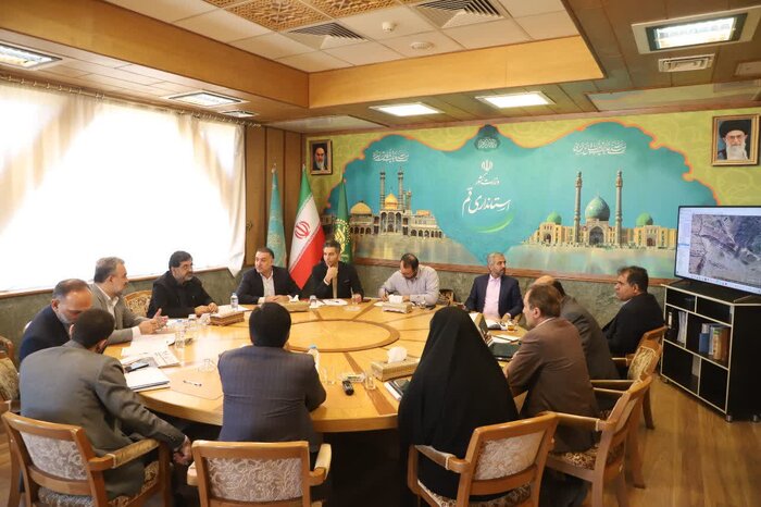 زمین برای ساخت ۲ نیروگاه خورشیدی قم در کمتر از یک روز واگذار شد