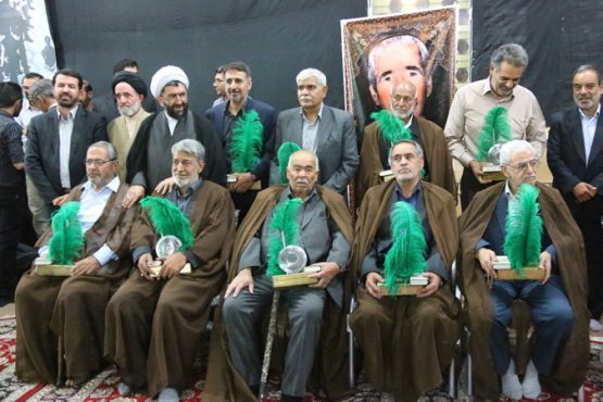 آیین تجلیل از پیر غلامان حسینی