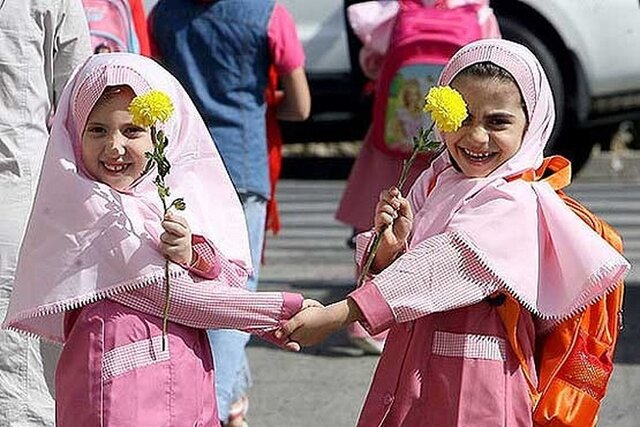 بیش از ۱۵ هزار دانش آموز کلاس اولی خراسان شمالی تحصیل را شروع کردند
