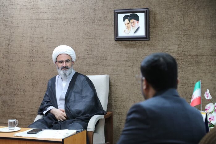بی‌توجهی برخی بانک‌ها به تولید، انتقاد نماینده ولی‌فقیه در سمنان را برانگیخت