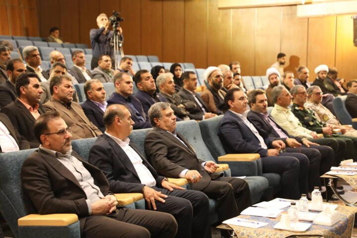 مراقب باشیم در زمین دشمن بازی نکنیم؛ قوه قضاییه آماده تفویض اختیارات به استان‌ها است
