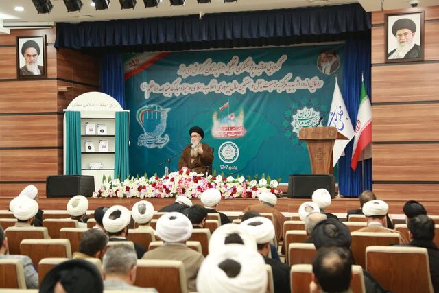 جمهوری اسلامی برای پاسخ‌گویی به نیازهای نوپدید نیازمند تولید نظریه و نظام‌سازی فقهی است