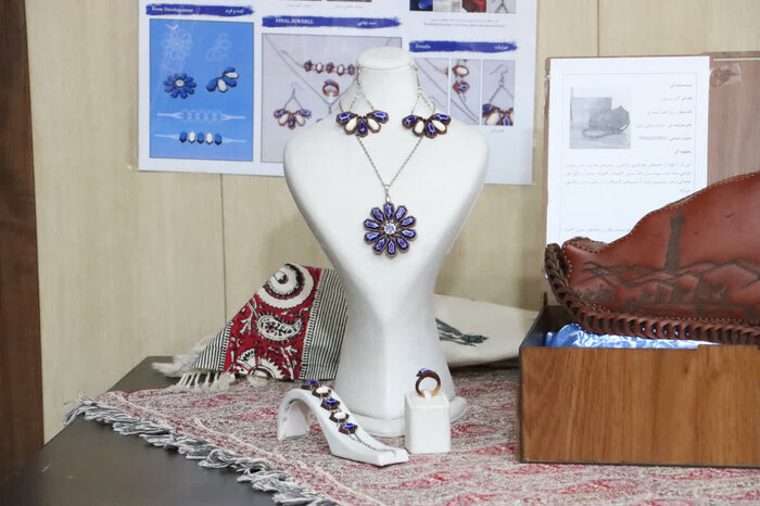 «سردیس عقاب» برای «رهایی»؛ رونمایی چهار اثر خلاقانه صنایع‌دستی سمنان