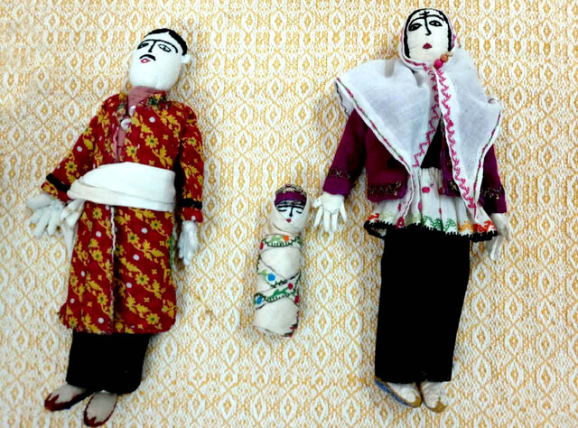 جانِ نخ و دوخت در پیکر «اعلا» و «رعنا»؛ عروسکهای قجری از صندوق تاریخ بیرون آمدند