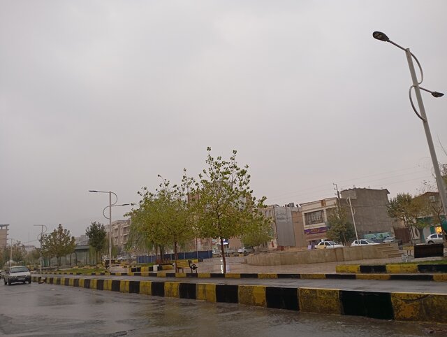 بارش نخستین باران پاییزی در ایلام همچنان ادامه دارد