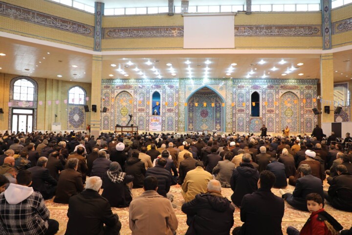 امام جمعه ایلام: دانشگاه جای پیادهنظام دشمن نیست