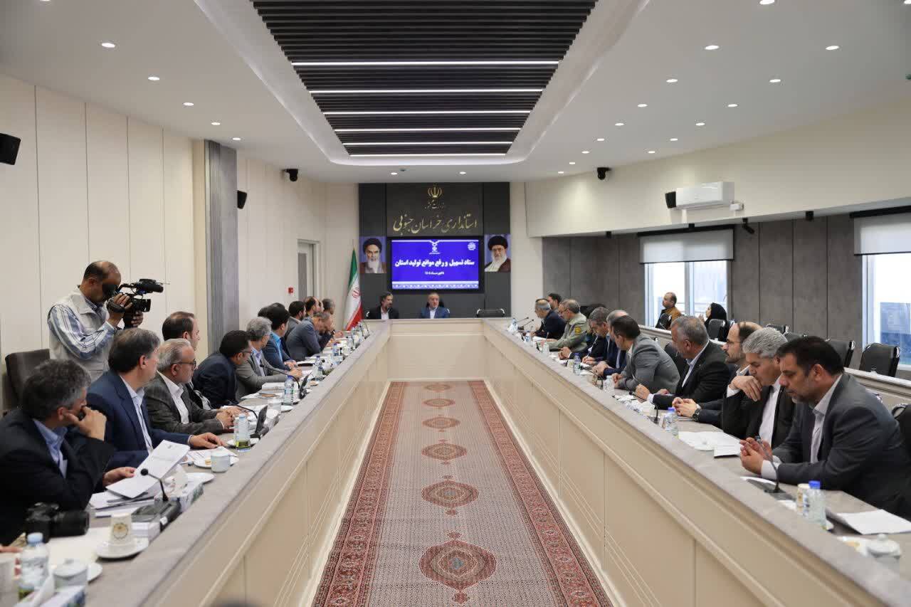 هیچ واحد تولیدی نباید در خراسان جنوبی تعطیل شود