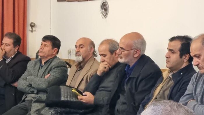 اخبار کوتاه/ ۴۵ نفر داوطلب حضور در لیست جامعه اصناف و بازاریان اردبیل شدند