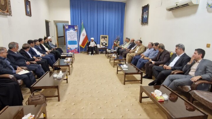 انتقاد تند امام‌جمعه ایلام از ضعف نظارت بر ساخت و سازهای غیرمجاز