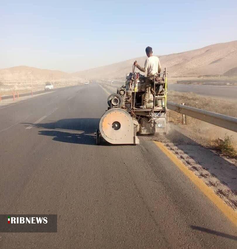 اجرای بیش از ۶۷ هزار متر نوار و شیار لرزاننده در جاده‌های خراسان شمالی