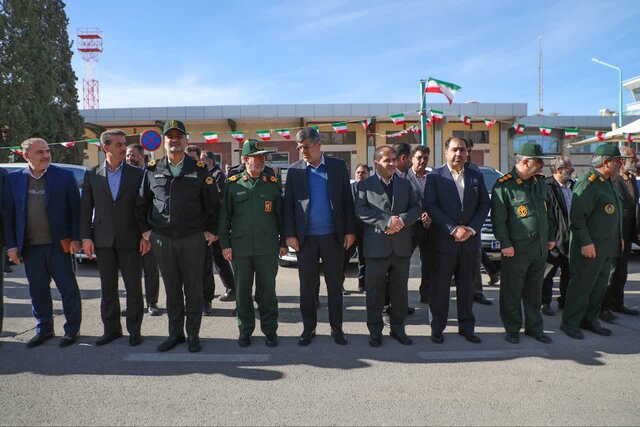 استاندار یزد: دشمنان با حیلههای خود نتوانستند انقلاب اسلامی را زمین بزنند