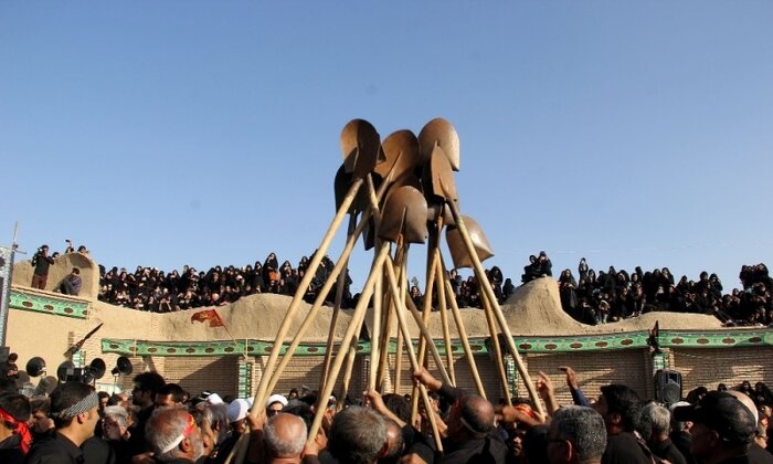 نخل، علم و سنگ؛ رموز پر شور عزاداری در خراسان‌شمالی
