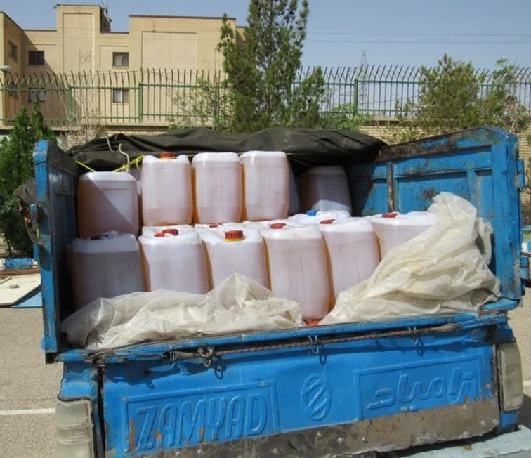 کشف ۲  هزار لیتر روغن خوراکی  بدون مجوز در سمنان
