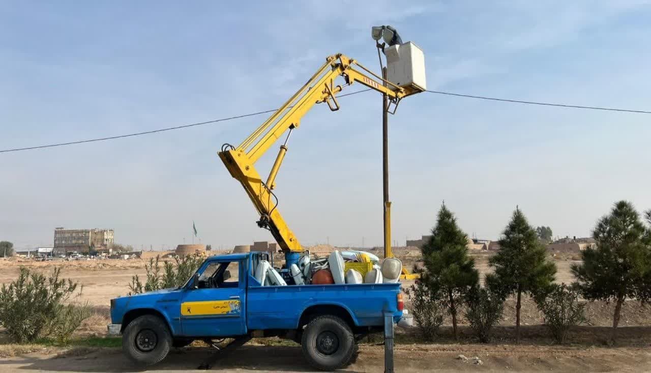 اجرای طرح  روشنایی معابر مسجد مقدس جمکران در آستانه اعیاد شعبانیه