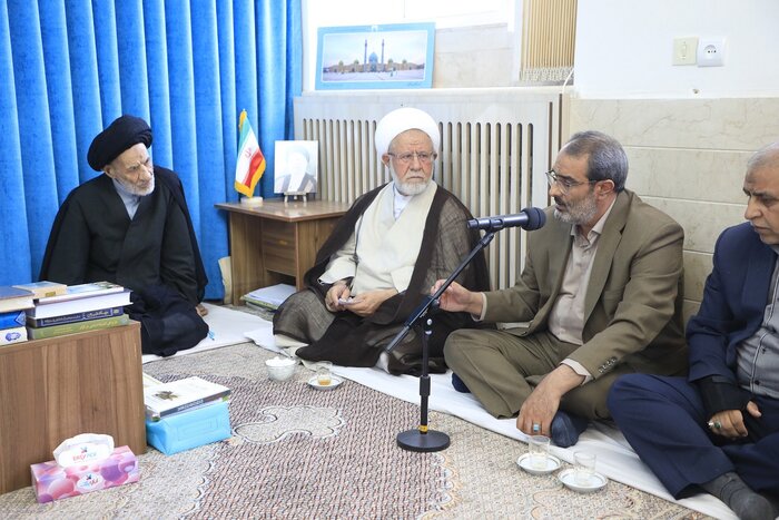 امام جمعه بیرجند: انسان‌سازی در مکتب اهل بیت (ع) اولویت اصلی است