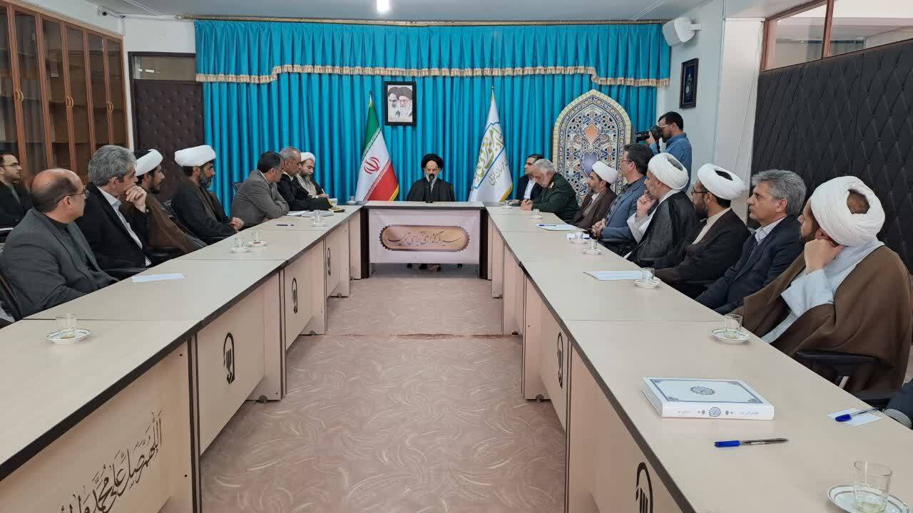 حفظ سلامت فرهنگی جامعه، بالاترین خدمت به بشر است