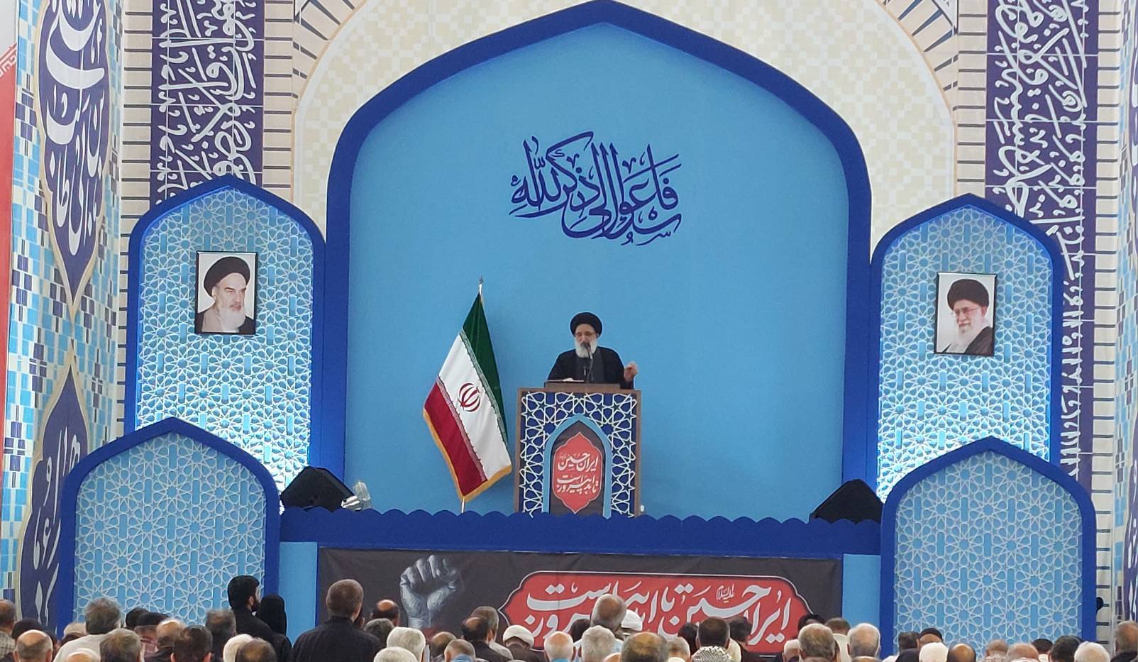 مردم ایران برای دفاع از کشور همیشه در مقابل بیگانگان ایستاده‌اند