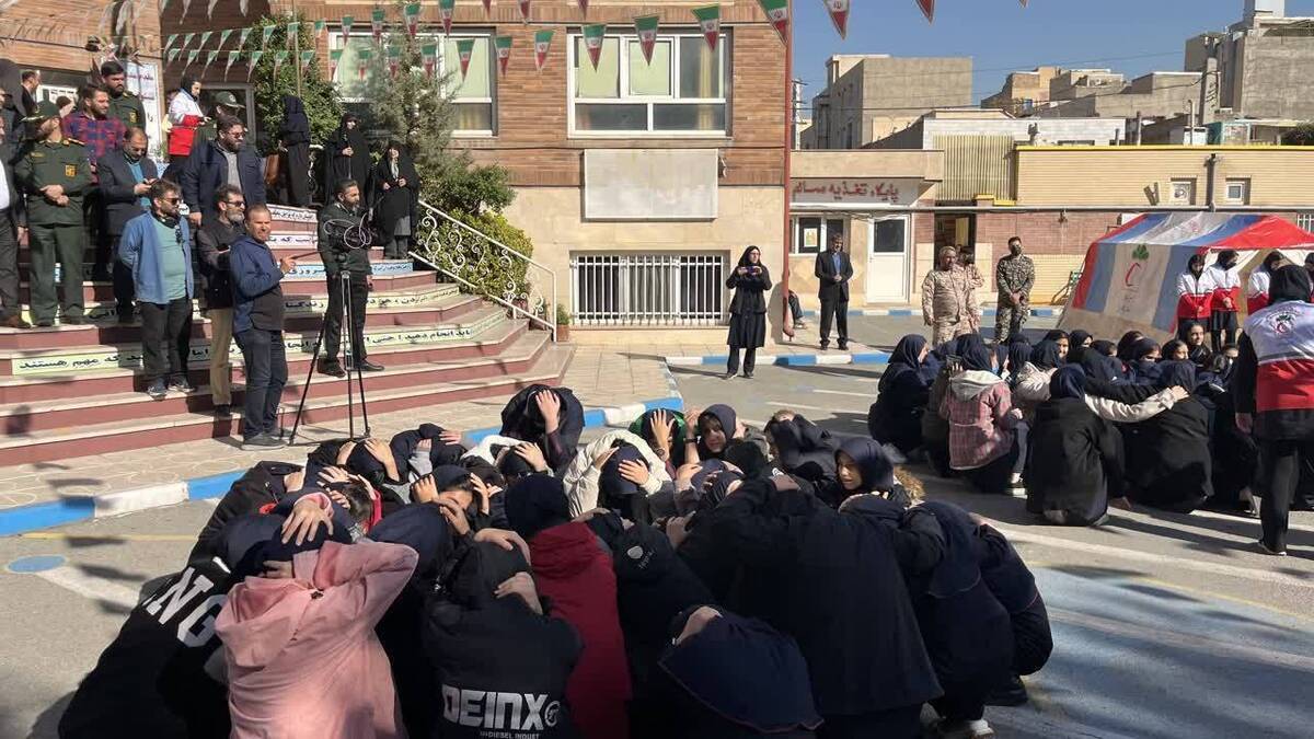 برگزاری مانور پدافند غیر عامل در مدارس البرز