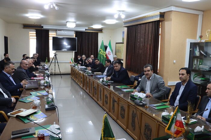 خروج مجتمع کشت و صنعت پارس مغان از تک محصولی هدف‌گذاری شد