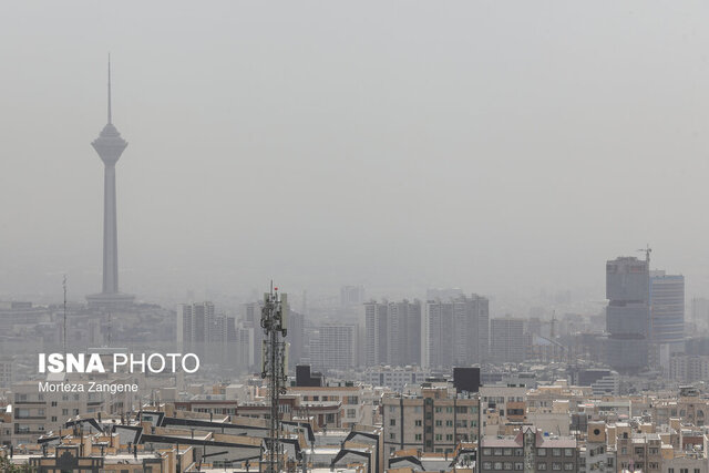 بارگذاری بی‌پایان جمعیت در شهری بی‌رمق