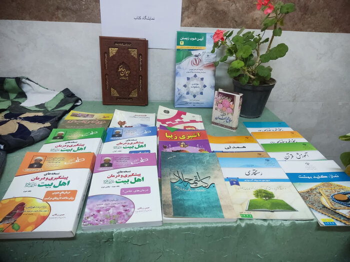 سه نمایشگاه دست سازه های سوادآموزان و کتاب در البرزگشایش یافت